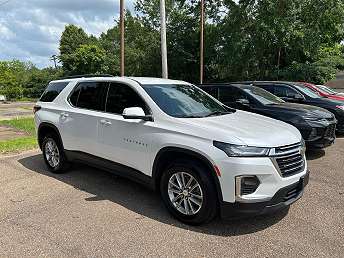2023 Chevrolet Traverse LT 