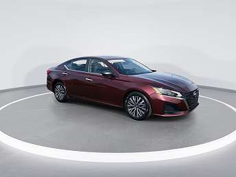 2024 Nissan Altima SV 