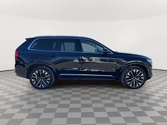 2026 Volvo XC90 B6 Plus 