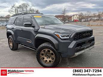 Black Toyota 4Runner Trailhunter 2025
