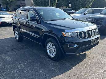 2019 Jeep Grand Cherokee Laredo 