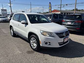 Used 2011 Volkswagen Tiguan for Sale Near Me - CARFAX