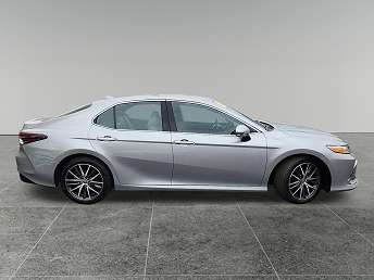2023 Toyota Camry XLE 