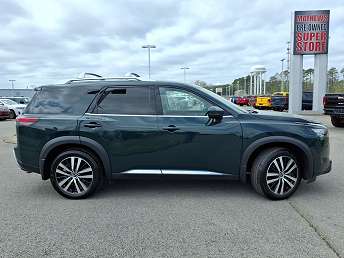 2025 Nissan Pathfinder Platinum 