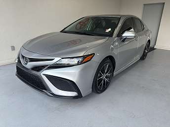 2022 Toyota Camry SE 