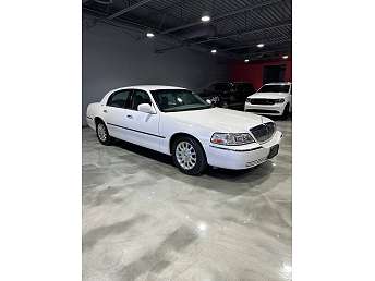 2006 Lincoln Town Car Signature 