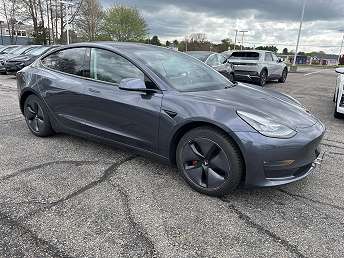 Gray Tesla Model 3 Sedan 2019