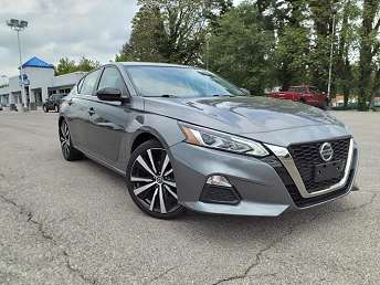 2022 Nissan Altima SR 