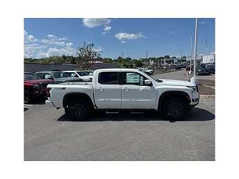 2025 Nissan Frontier PRO-X 