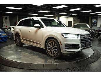 2019 Audi Q7 Premium Plus 