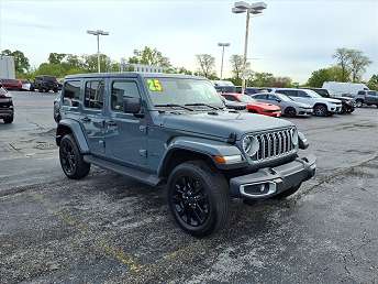 2025 Jeep Wrangler Sahara 4xe 