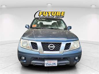 Blue Nissan Frontier Pickup 2013