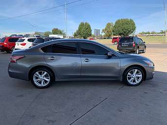 Gray Altima Sedan 2015