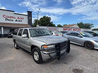 Gray Yukon XL SUV 2001