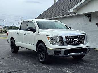 2018 Nissan Titan SV 