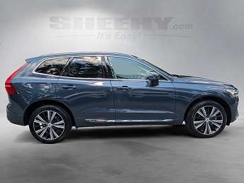 2022 Volvo XC60 B5 Inscription 