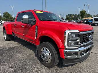 2023 Ford F-450 Lariat 