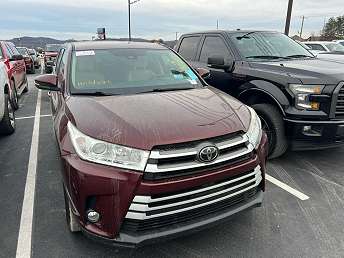 2018 Toyota Highlander LE 
