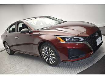2024 Nissan Altima SV 