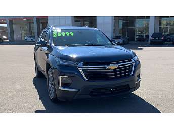 2023 Chevrolet Traverse LT 