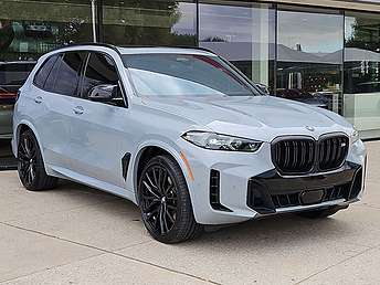 2025 BMW X5 M60i 