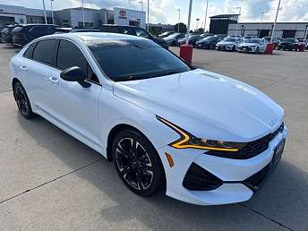 2023 Kia K5 GT-Line 