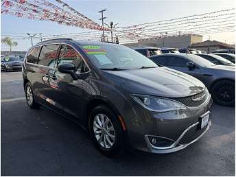 2018 Chrysler Pacifica Touring 