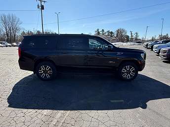 2022 GMC Yukon XL AT4 