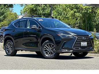 Black Lexus NX 350h 2025