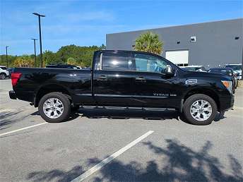 2024 Nissan Titan XD SV 