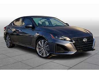 2024 Nissan Altima SL 