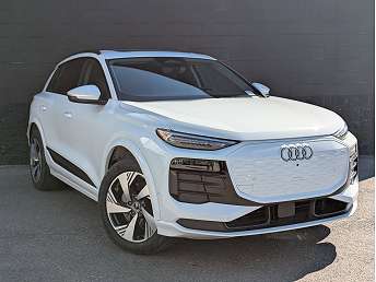 2025 Audi Q6 e-tron Premium Plus 
