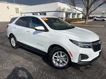 White Equinox SUV 2023