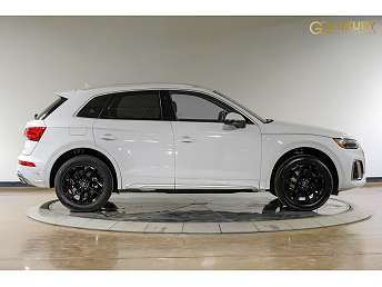 2023 Audi Q5 Premium Plus 