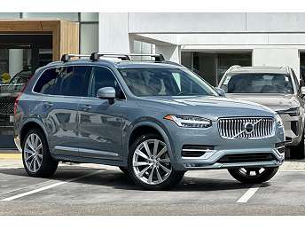 2023 Volvo XC90 B6 Plus 