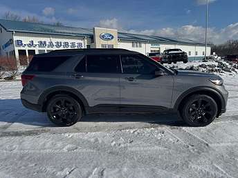 2023 Ford Explorer ST-Line 
