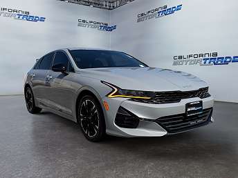 2022 Kia K5 GT-Line 