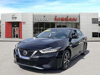 Black Nissan Maxima Sedan 2021