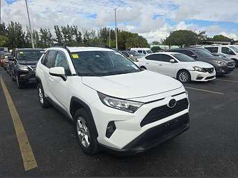 2020 Toyota RAV4 XLE 