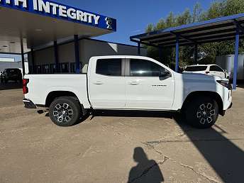 2024 Chevrolet Colorado LT 