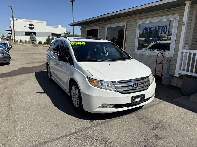 2012 Honda Odyssey Touring's photo