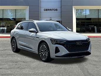 2024 Audi Q8 e-tron Premium Plus 