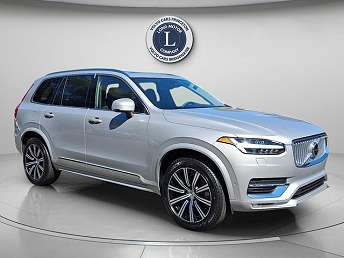 2025 Volvo XC90 B6 Plus 