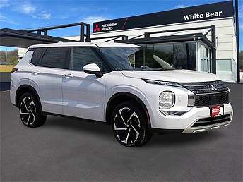 2023 Mitsubishi Outlander SE 