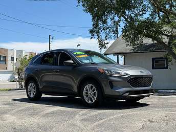 2022 Ford Escape SE 