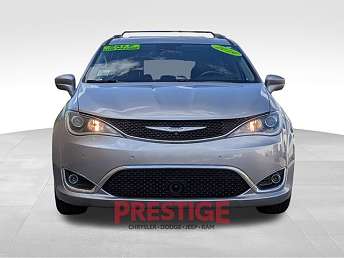 2019 Chrysler Pacifica Touring-L 