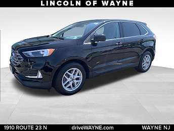 Black Ford Edge SUV 2022
