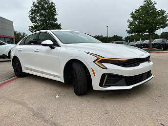 2025 Kia K5 LXS 