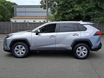 2023 Toyota RAV4 LE 