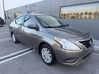 2015 Nissan Versa SV 